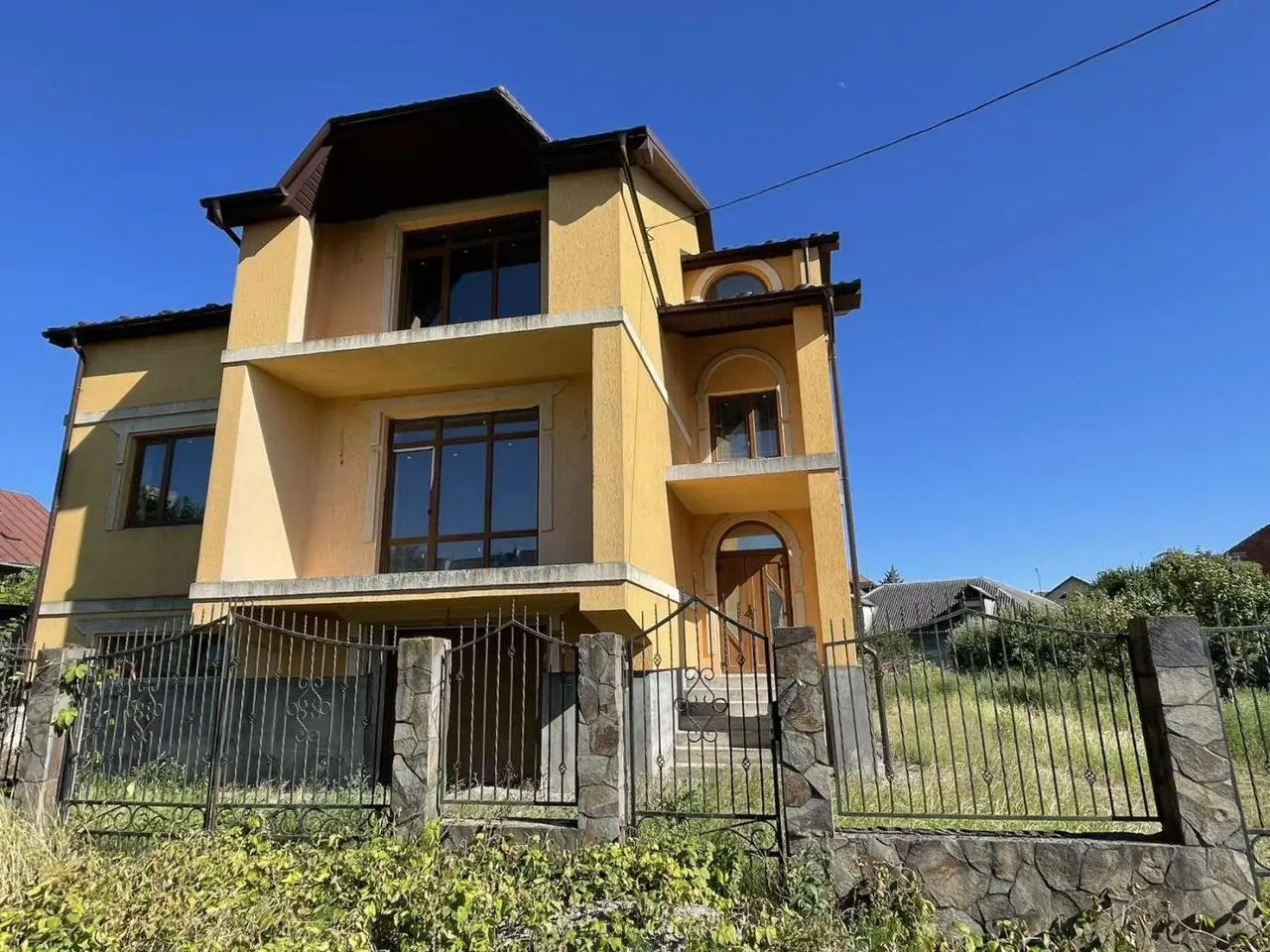 Продається будинок в м. Виноградів вул. Заводська