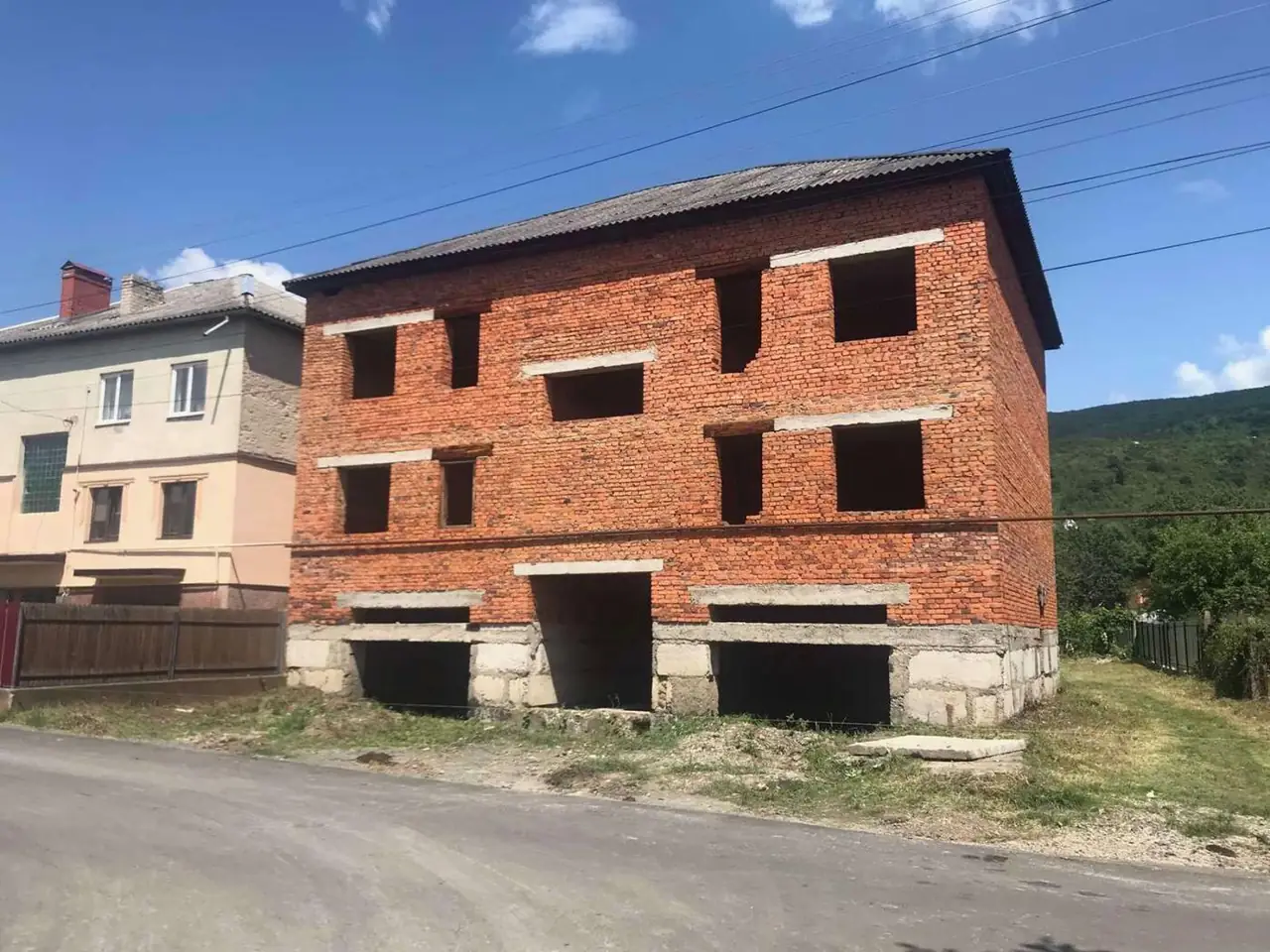 Продаж.Будинок під інвестиції чи власне житло м.Виноградів